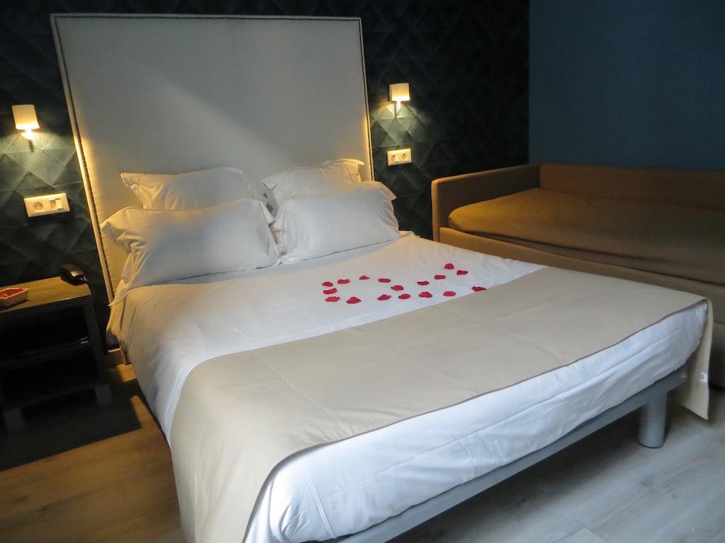 Hotel De Charme Regency Roquebrune-Cap-Martin Quarto foto