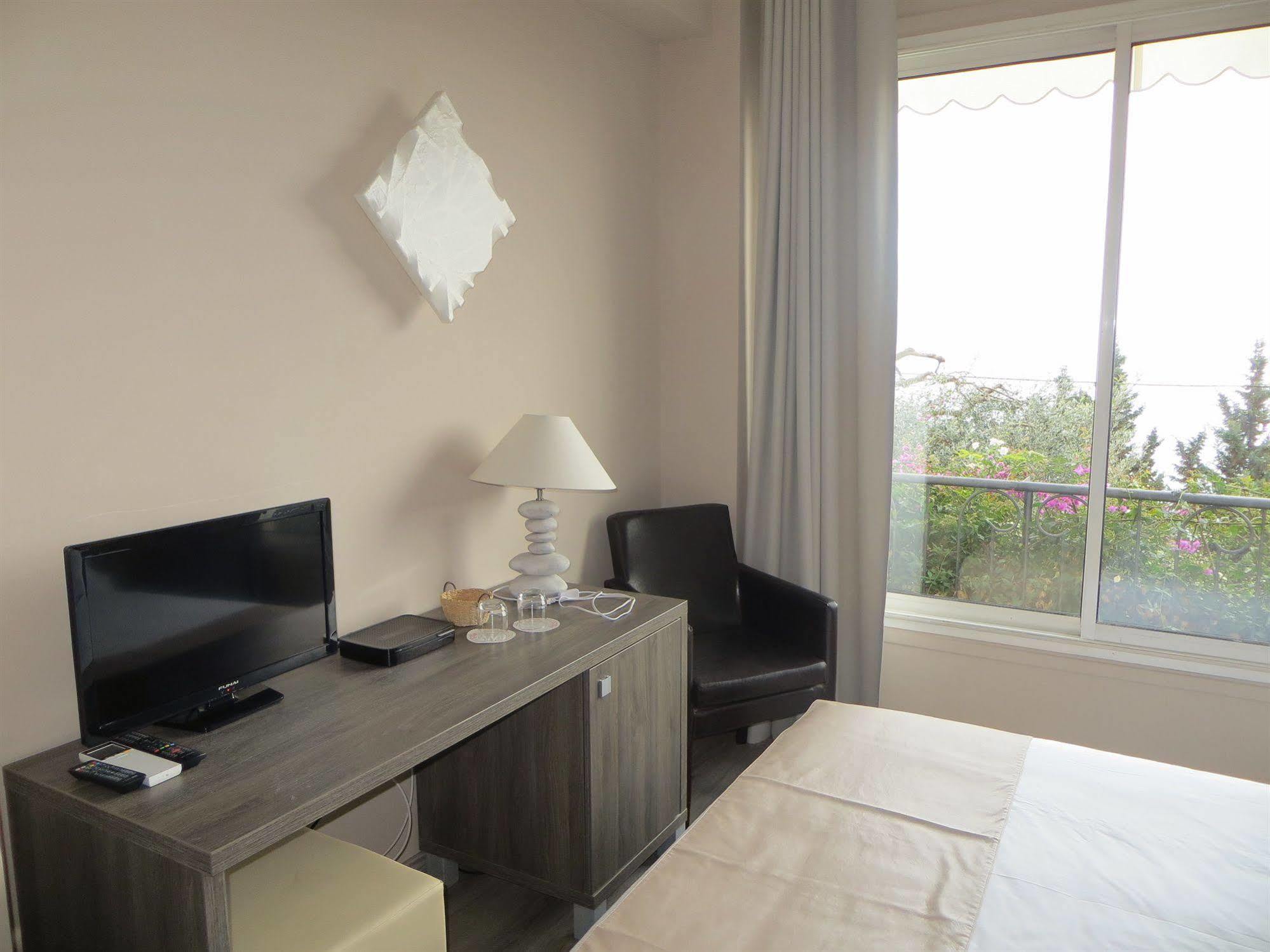 Hotel De Charme Regency Roquebrune-Cap-Martin Exterior foto