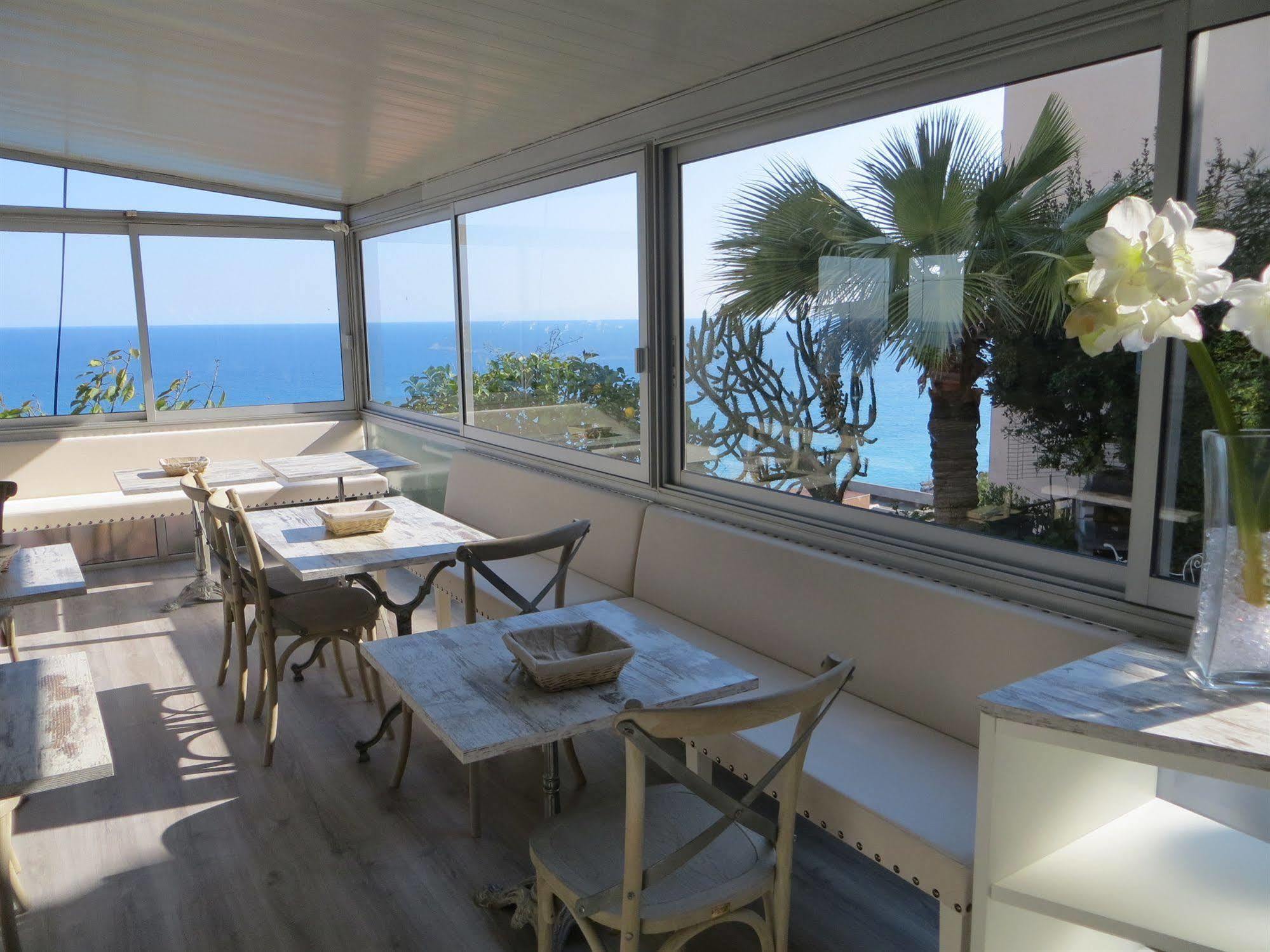 Hotel De Charme Regency Roquebrune-Cap-Martin Exterior foto